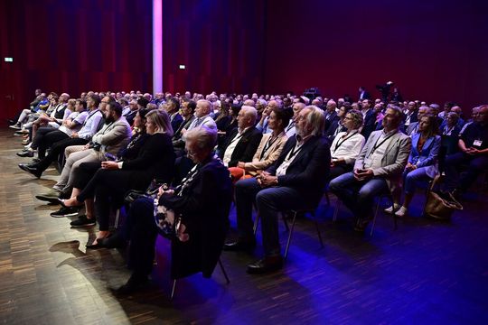 Die Botschaft der Veranstaltung: Was alle angeht, können nur alle lösen.(Bild:  Wagner / KMU Swiss AG)