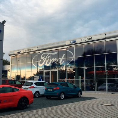Der Werkstattbetrieb im Chemnitzer Ford-Store wird trotz Insolvenz fortgeführt. Wie es im Verkauf weitergeht, steht noch nicht final fest. (Bild: Autohaus Pichel)