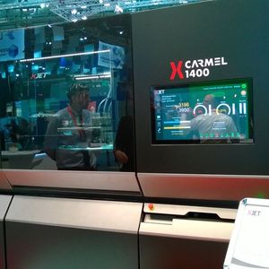 XJet stellte auf der formnext 2017 das additive Fertigungssystem Carmel 1400 vor. 