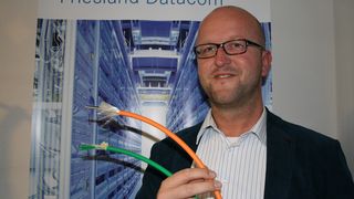 Friesland Datacom zeigt auf der SMM eine neue Universal-Glasfaserleitung mit 90-minütigen Funktionserhalt gemäß IEC 60331-11 und IEC 60331-25 und EN 50200. (Bild: Friesland)