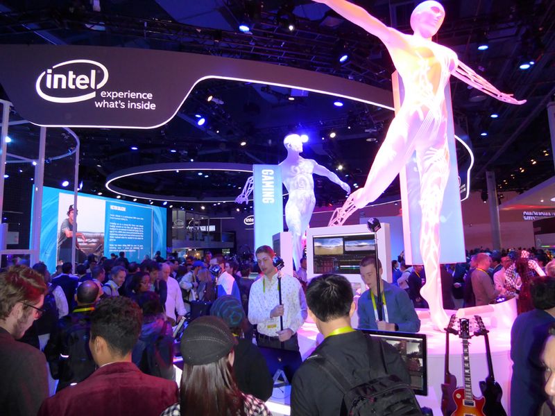 Mensch und Technik - Intel inside. (Bild: IT-BUSINESS)