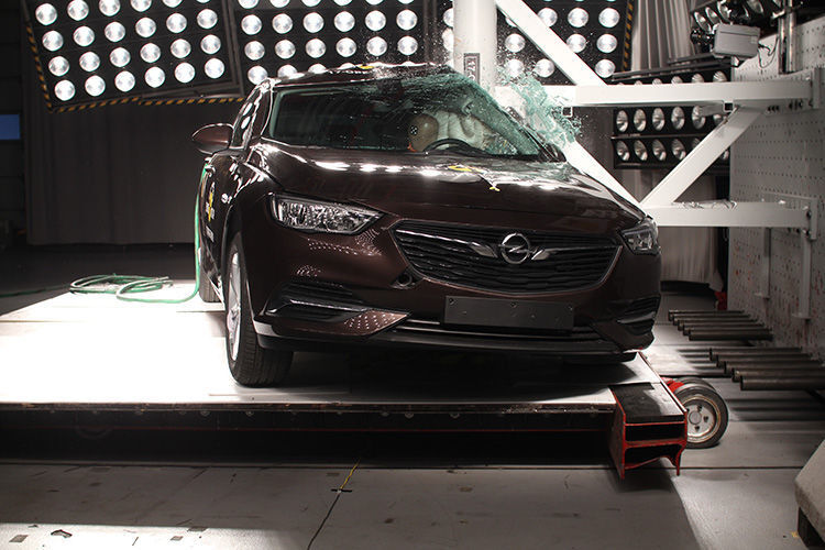 Die Opel Insigina Limousine erreichte in der Kategorie „Large Family Car“ 5 Sterne.  (NCAP)