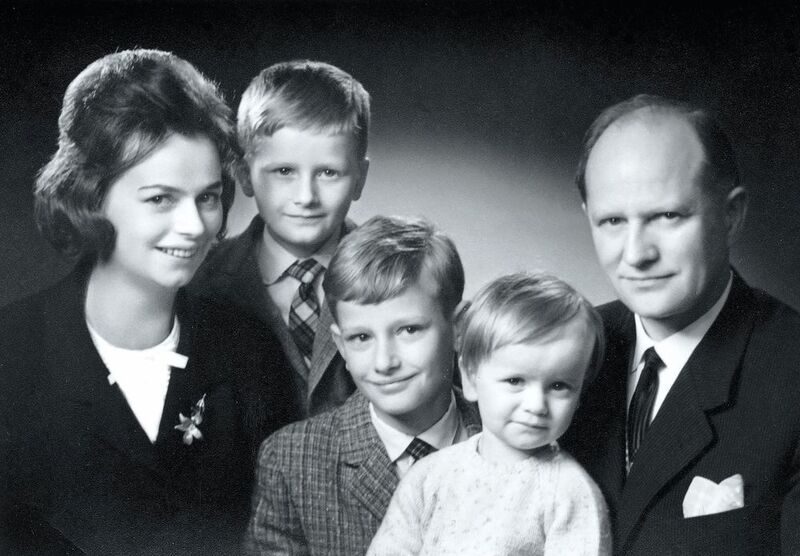 Familienbetrieb privat: Ursual Ida und Oskar Lapp mit ihren drei Söhnen.  (Lapp)