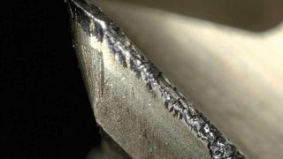 Abbildung 1: Schneidkantenverschleiß eines Vollhartmetall-Fräsers. (Bild: Hochschule Reutlingen)