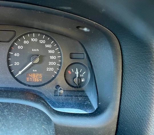 Anyone relying on the fuel consumption figures in the description of their "plug-in" hybrid might be in for a surprise. Researchers have found in real-world tests that theory and practice differ significantly ...(Image: Koenigsreuther)