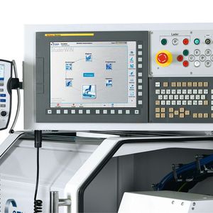 Die S33 wird mit einer CNC und integriertem PC angeboten. Dadurch wird der Einsatz der neuen Studer-WIN-Bedienoberfläche möglich.