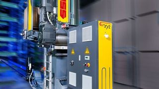 Die neuen „Exyz“-Regalbediengeräte von SSI Schäfer fördern die individuelle Kombination standardisierter Gerätekomponenten. (Bild: SSI Schäfer)