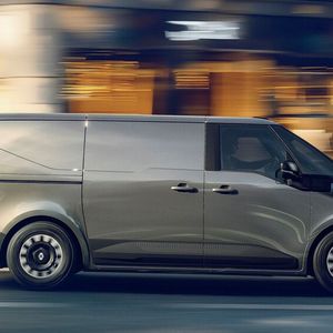 Marken-Premiere: Der neue Trafic ist das erste Fahrzeug von Renault mit 800-Volt-Technik.(Bild:  Renault)