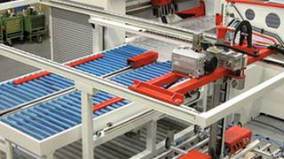 Nach Herstellerangaben arbeiten die Biegezentren absolut sicher. Sie sind modular konzipiert.  Bild: Weinbrenner (Archiv: Vogel Business Media)