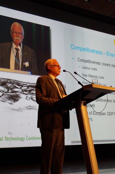 Calls upon policy makers to boost the industry's competetiveness - in particular in terms of energy pricing policies - Euro Chlor executive director Alistair Steel (Picture: PROCESS)