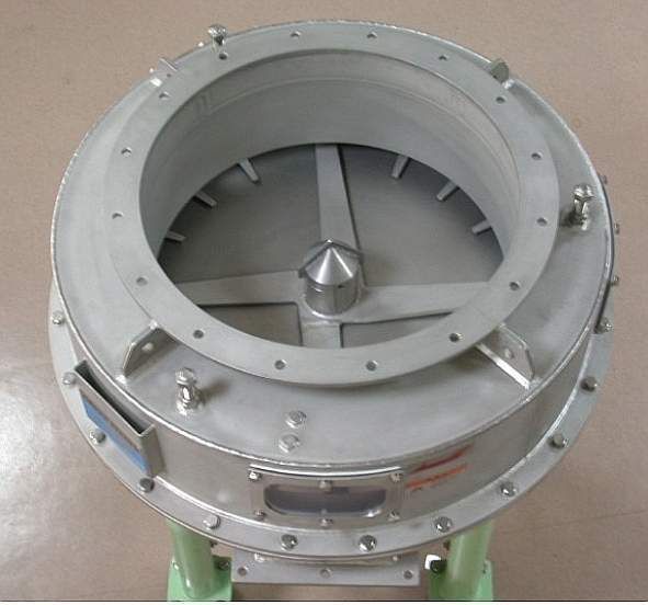 Die große Einlassöffnung und der gleichmäßige Massentransport am äußeren Umfang des Circle Feeders verhindert Brückenbildung und damit stockenden Durchfluss bei den meisten Schüttgütern. (Archiv: Vogel Business Media)