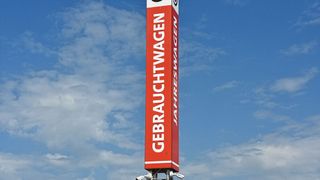 Die Gebrauchtwagenpreise haben neue Höhen erreicht –  die Grenzen der Kaufkraft sind erreicht. (Bild: Simon – »kfz-betrieb«)