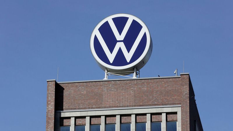 In Wolfsburg gab es vorerst Entwarnung in den Spekulationen um einen großen Jobabbau. In Wolfsburg gab es vorerst Entwarnung in den Spekulationen um einen großen Jobabbau.