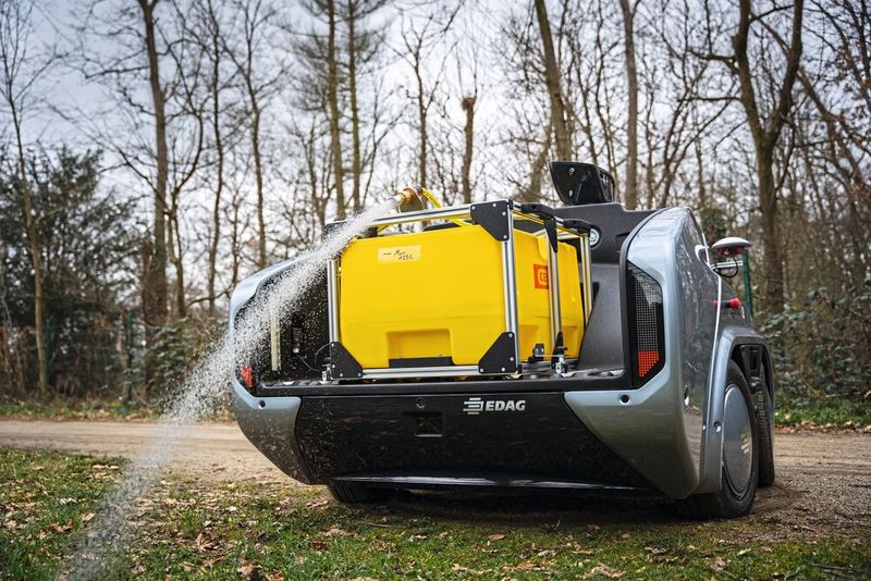 Die Bewässerung von Grünflächen ist ein Anwendungsfall für die EDAG CityBots. (Bild: EDAG)