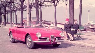 Der US-Importeur von Alfa Romeo, Max Hoffman, hatte die Unternehmensleitung überzeugt, einen offenen Roadster zu entwickeln – eben den Spider. (Bild: FCA)
