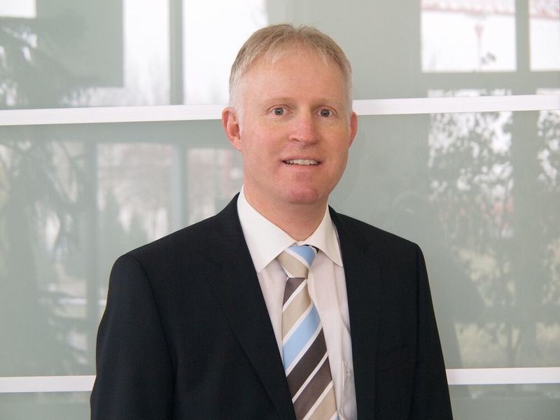 „In der aktuellen Situation tragen Managed Services zur wirtschaftlichen Stabilität des Unternehmens bei, da sie in geringerem Umfang durch eine negative gesamtwirtschaftliche Entwicklung beeinflusst werden“, weiß Christian Bohr, Head of Managed Services bei Controlware, um die Bedeutung von Managed Services in der aktuellen Coronakrise. (Controlware)