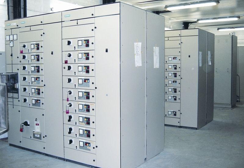 Im Zuge der Umrüstung der Motorschaltzentrale wurde die Transparenz der gesamten Anlage erhöht. Der Grund dafür ist die einfache Einbindung der profibusfähigen Motormanagement-Systeme in die übergeordnete Leittechnik.  (Bild: Siemens)