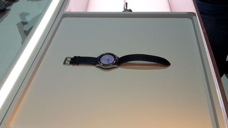 Auf den ersten Blick unscheinbar, enthält die neue Samsung-Smartwatch einige Funktionen, die auch für die Security relevant sind. (Oliver Schonschek)