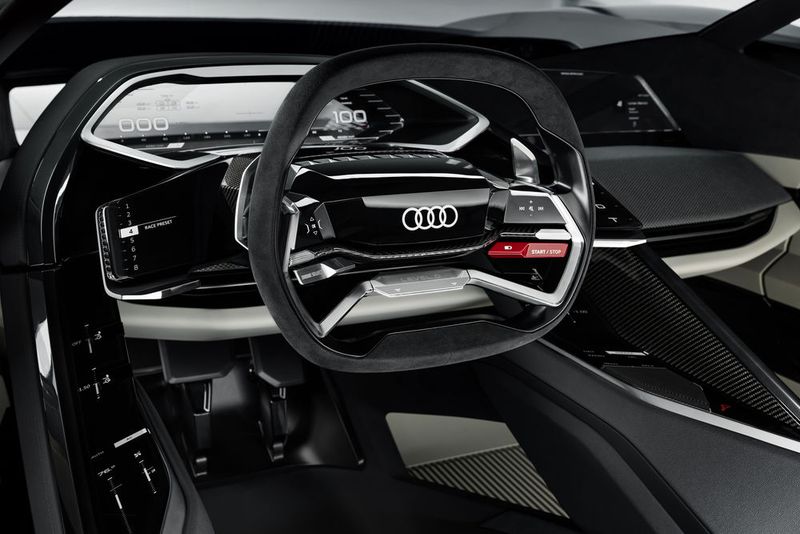 Das Steuer präsentiert sich reduziert und sportlich. (Bild: Audi)