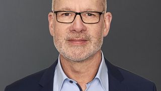 Elektroingenieur Jürgen van Santen entschied sich nach 30 Jahren beim gleichen Unternehmen nochmal für einen Jobwechsel. (Bild: Jürgen van Santen)