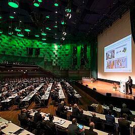 63 contributions in 21 sessions as well as three plenary lectures on highly topical issues determine the agenda of the 2nd International Symposium on Plastics Technology.