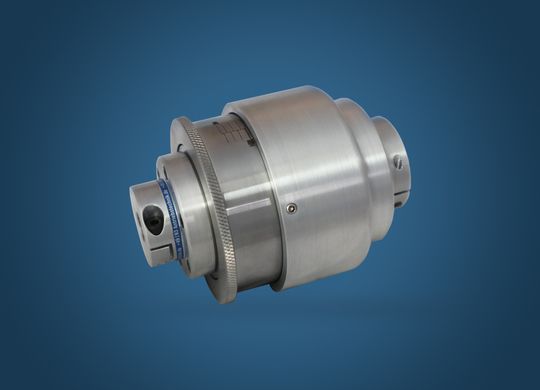 Die neue Magnetkupplung HSM-TKK von KBK kann durch die Klemmnaben das Drehmoment in beide Richtungen übertragen.  (Bild:  KBK Antriebstechnik)