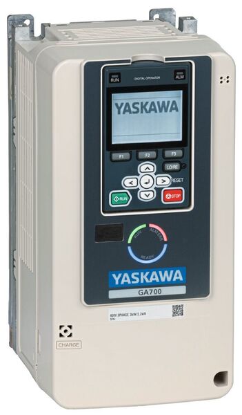 Die Antriebssteuerung übernehmen drei Frequenzumrichter der Reihe GA700 von Yaskawa. (Yaskawa)