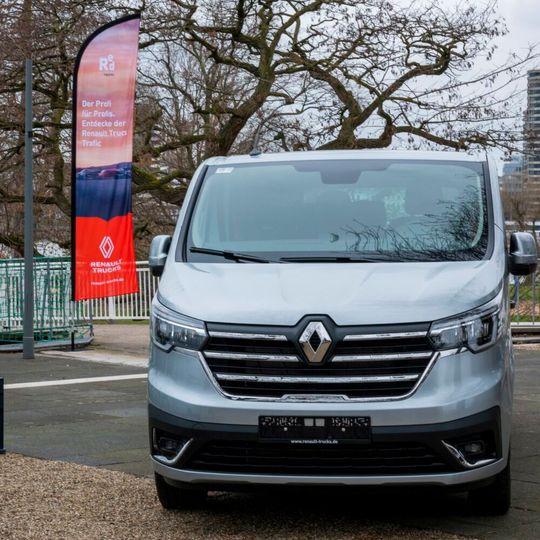 Der Kastenwagen ist in verschiedenen Versionen erhältlich.(Bild:  Renault Trucks)