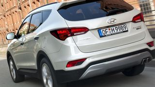 Hat das Urteil bestand, ist der klagende Kunde seinen Hyundai Santa Fe wieder los und bekommt sämtliche Zahlungen dafür zurück. (Hyundai)