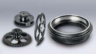 Anforderungen wie hohe Festigkeit, Widerstandsfähigkeit und Korrosionsbeständigkeit ziehen sich als Standardanforderungen quer durch sämtliche Komponenten und Ausstattungsbauteile für Luftfahrzeuge. (SPN)