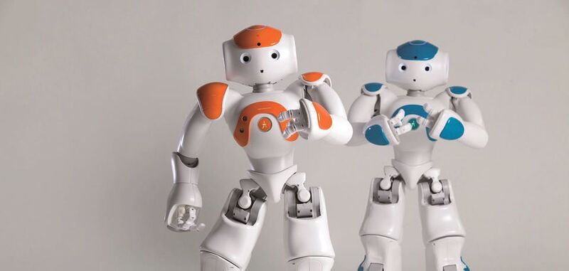 NAO: Der Roboterassistent von SoftBank Robotics ist ein ansprechender, interaktiver und hoch anpassbarer Roboterassistent.