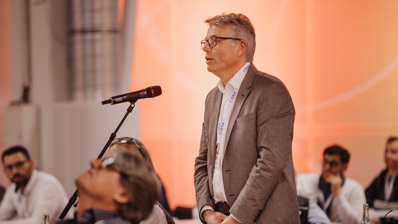 Das Publikum beteiligte sich lebhaft an den Diskussionen zu den Fachbeiträgen. (Bild: Knüttel | BKfotofilm)