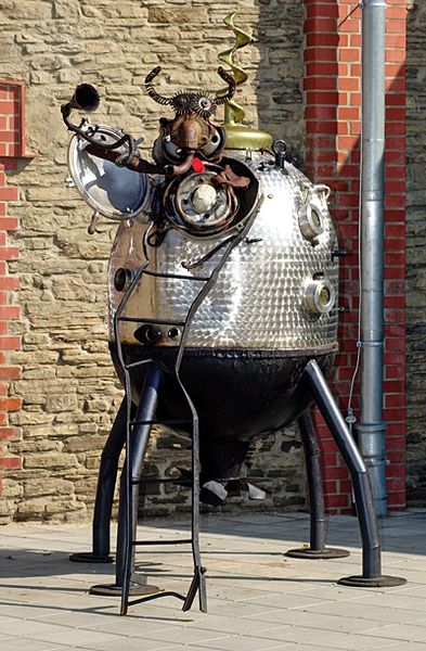 „Brass aus dem All“ – diese Figur steht auf der japanischen Insel Okinawa. Sie gehört zu einer Band. Der Besitzer einer Restaurantkette erwarb sie auf der Gartenfachmesse Gafa in Köln. (Archiv: Vogel Business Media)