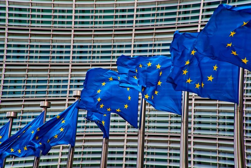Deutschland und Frankreich wünschen eine Aufweichung der EU-CO2-Flottenziele und haben sich auch eine gemeinsame Position geeinigt. Die EU hat noch nicht reagiert. (Foto:  EU)