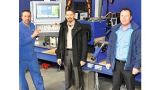 Inbetriebnahme der Ekonor-Rohrschweißanlagen in Lindlar (v. li.): Thomas Börsch (Schweißer, Schmidt + Clemens), Ulf Jenter (Leiter Schweißen & Schneiden) und Thomas Hof (Vertrieb Ekonor, beide Westfalen Gruppe). (Bild: Schmidt + Clemens)