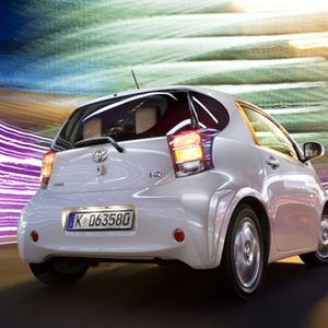 Toyota will mit dem kleinen Cityflitzer eine junge Zielgruppe ansprechen, die Wert auf Individualität legt.(Archiv: Vogel Business Media)