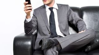 Unternehmen verspüren hierzulande weiterhin Fachkräftemangel auf hohem Niveau. Für zwei Drittel kommt eine Rekrutierung von Fach- und Führungskräften im Ausland in Frage, ein Drittel setzt bereits regelmäßig darauf. Dies geht aus einer Repräsentative Erhebung der DIS AG in Kooperation mit TNS Infratest hervor. (Bild: Fotolia @ Benicce)