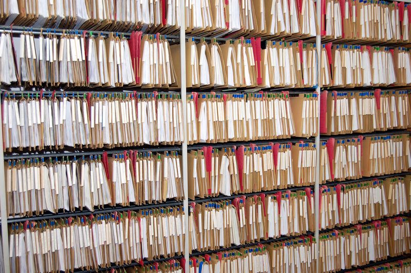 6. Datenverwaltung und -speicherung (6 Prozent aller Befragten): Die Herausforderung liegt hier beim Management, beim Schutz und der Verwaltung vieler Daten.   (© jayrb - Fotolia)