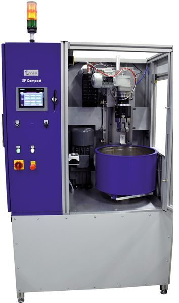 Bild 1: Mit der neuen Streamfinishanlage SF Compact wurde die Grundlage für die Messtechnikintegration und automatisierte Qualitätskontrolle geschaffen. (Bild: Otec/IPK)