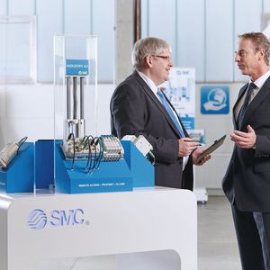 Anhand eines Demonstrators zeigt SMC seinen Kunden die Möglichkeiten, die sich durch Vernetzung und dezentrale Intelligenz bieten.