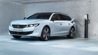 Mieter haben einen Anspruch auf die Installation einer Wallbox. (Bild: Peugeot)