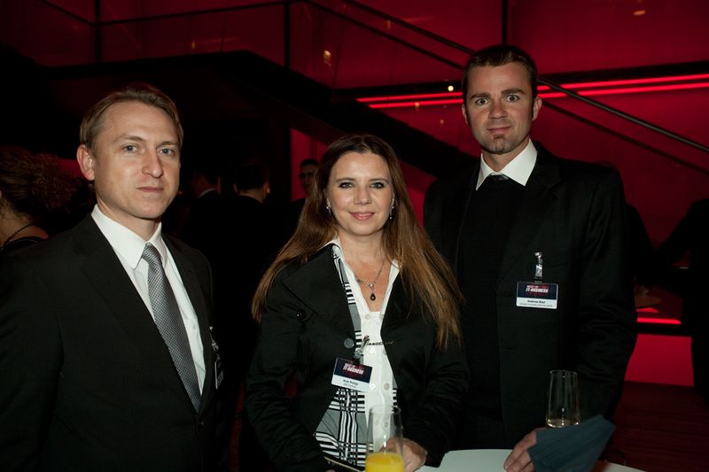 v.l. Jochen Friesch (aximpro), Ruth Philipp (B2B Terminal) und Andreas Ried (aximpro) (Archiv: Vogel Business Media)