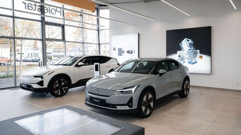 Ausgestellt werden in Karlsruhe drei Fahrzeuge. (Bild: Polestar)