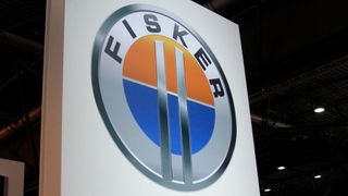 Der US-Elektroautohersteller Fisker verkauft zu wenige Fahrzeuge, die finanzielle Lage spitzt sich zu. Helfen sollen – auch – Händler. (Bild: Grimm – VCG)