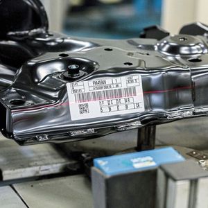 Etiketten ermöglichen volle Kontrolle trotz Vollautomatismus.