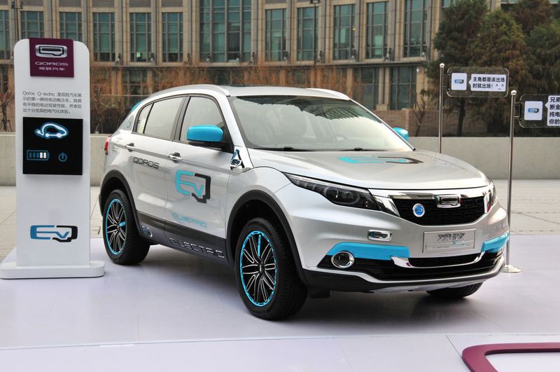Den Prototypen des elektrisch angetriebenen Qoros 5 SUV stellte das Unternehmen am 18. Januar im chinesischen Suzhou Medien, Banken, Politikern und potentiellen Investoren vor. (Foto: Qoros)
