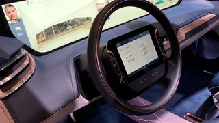 Vielen chinesische Kunden ist inzwischen jedes Zoll mehr Touchscreen-Breite deutlich mehr wert, als die ein oder andere Pferdestärke: Ein solches 48-Zoll-Display setzt der chinesische Autohersteller Byton künftig in seinem SUV M-Byte ein. (sp-x)