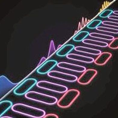 Konzeptdarstellung des programmierbaren CRIT-Photonikchips: Optische Pulse ändern beim Durchlaufen der Schaltung ihre zeitliche Verzögerung und ihre Frequenzeigenschaften.  (Bild: Seoul National University College of Engineering)