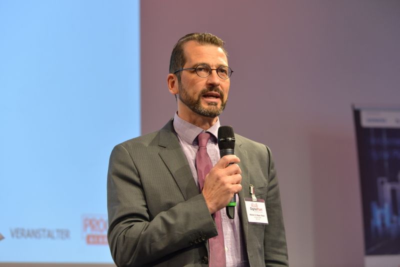 Impressionen des diesjährigen Digital Plant Kongress aus Würzburg. Fach- und Führungskräfte aus den Bereichen Prozessindustrie, Anlagenbau, Anlagenplanung und Anlagenkonstruktion diskutierten spannende Fragen rund um die Digitale Anlage. (Bild: Untch)