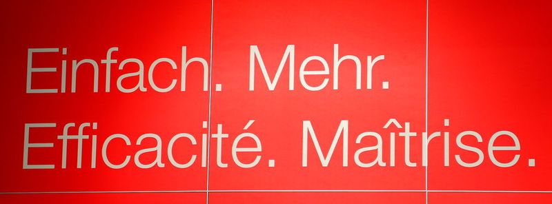 SINDEX 2016, un slogan bilingue : «Einfach - Mehr» et «Efficacité - Maîtrise». (JR Gonthier)